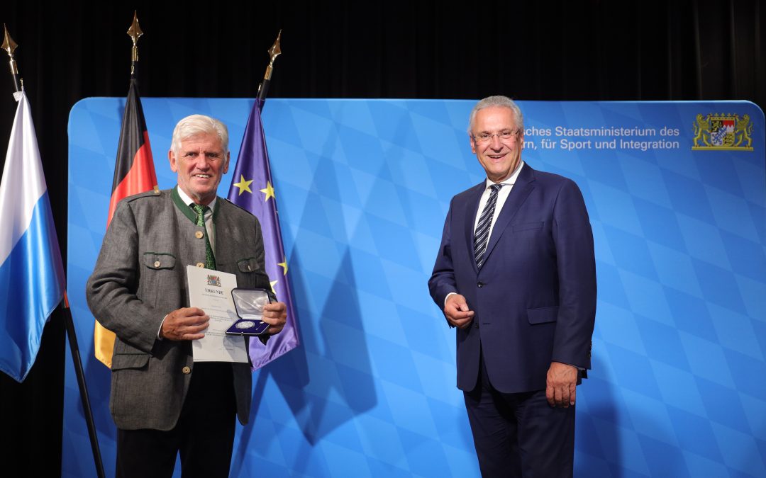 Verdienstmedaille in Silber für Altbürgermeister Dieter Fischer